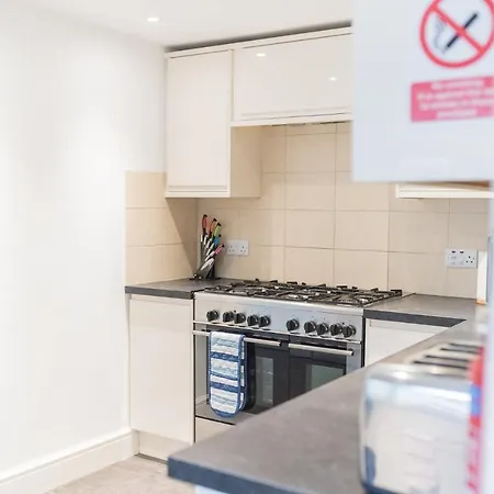 Holiday home Pass The Keys Cosy Victorian Family In