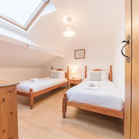 Dom wakacyjny Pass The Keys Cosy Victorian Family In Windermere