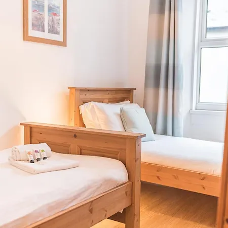 Pass The Keys Cosy Victorian Family In Holiday home